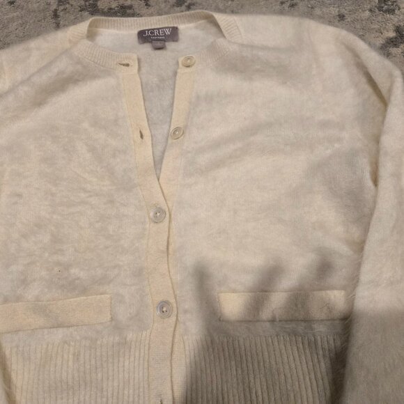 J Crew Brushed Cashmere Fitted Cardigan Sweater Size S Warm Ivory THIS SEASON - Picture 6 of 8